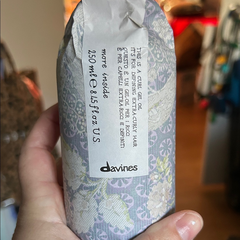 Davines Hair Styling Gel - Purple and White